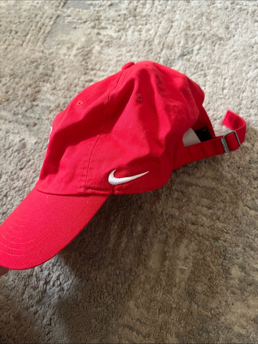 Nike Canada soccer Red Baseball Cap - Picture 2 of 4